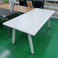 회의 테이블 1800*800 / 화이트  (21082402)