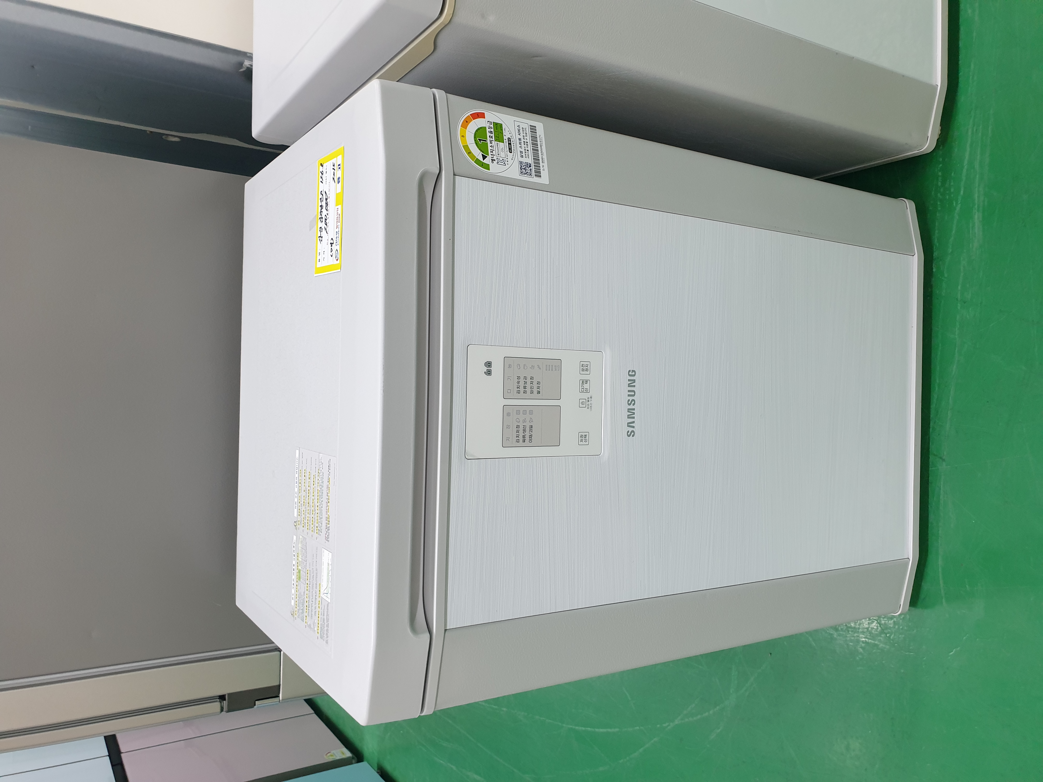 삼성/김치냉장고 126리터(2015년) - 21110423